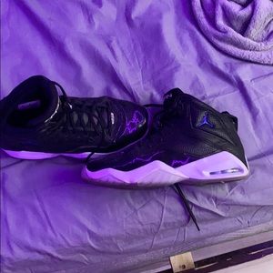 Jordan B’Loyal Size 8 1/2